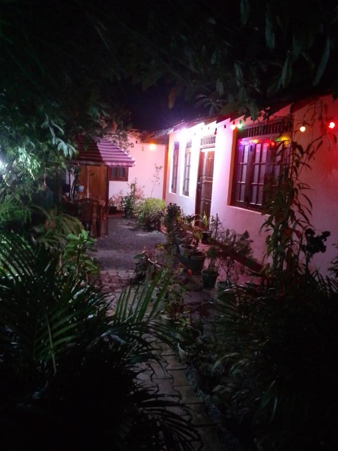 50* Stay Dickwella Exterior foto