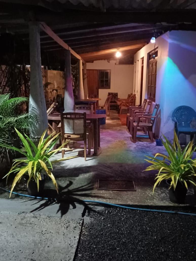 50* Stay Dickwella Exterior foto