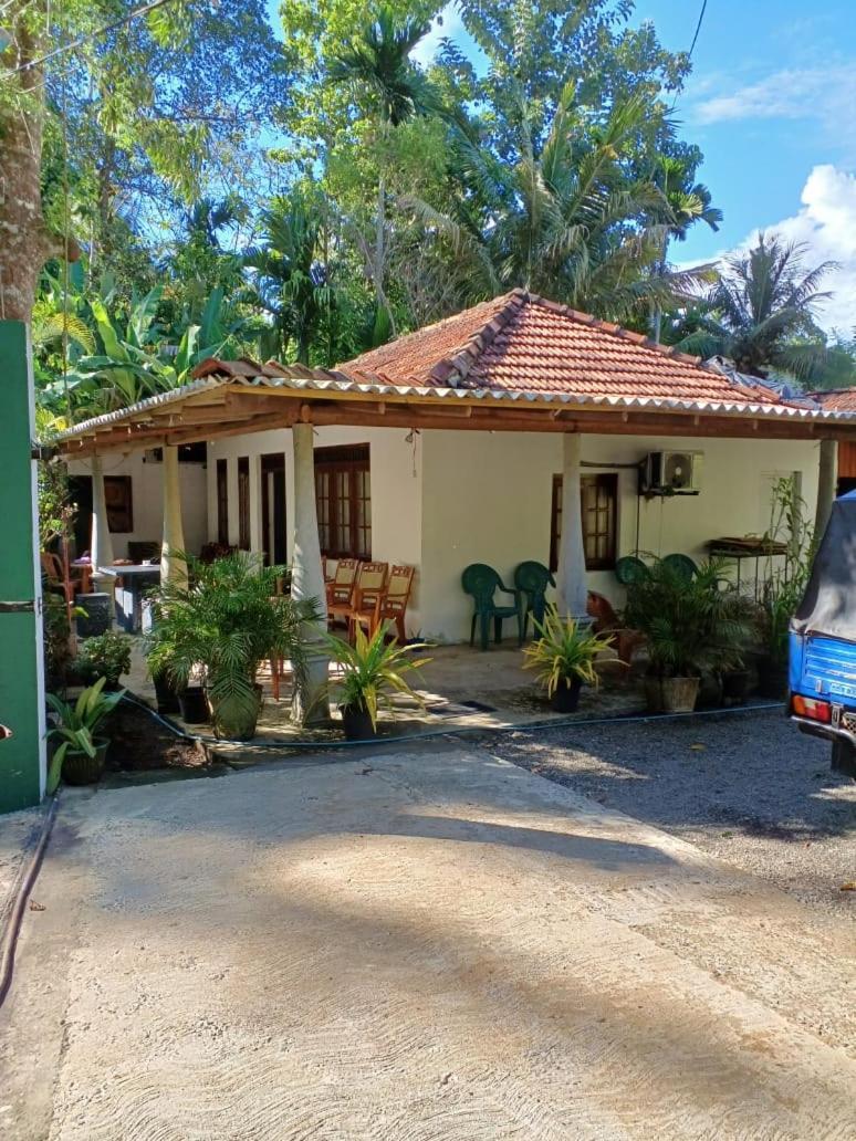 50* Stay Dickwella Exterior foto